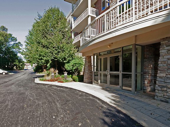 3rd image of 425 Benjamin Dr APT 203