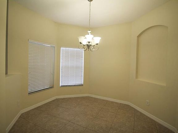 5th image of 610 Cruz Bay Cir