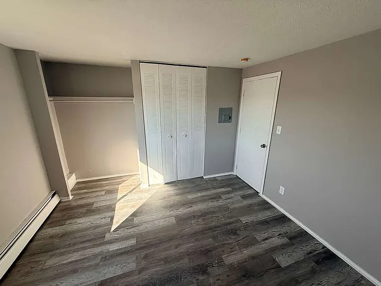 13420 Euclid Ave — Photo 15