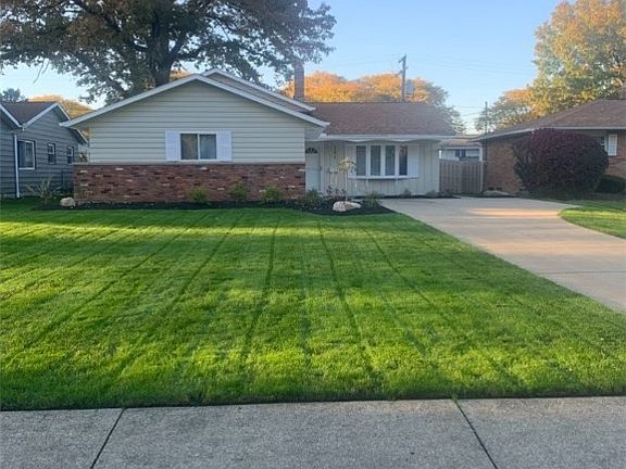 2nd image of 23810 Oak Ln