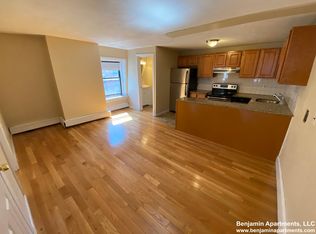 224 Cambridge St APT 4, Boston, MA 02114