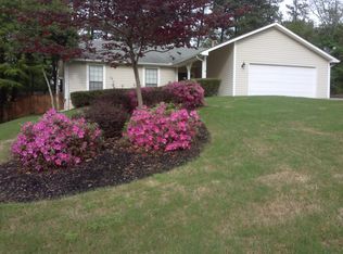1073 Park Forest Dr, Lilburn, GA 30047