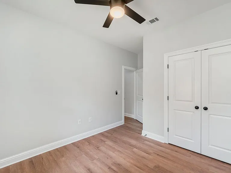 1404 Hickory St — Photo 33
