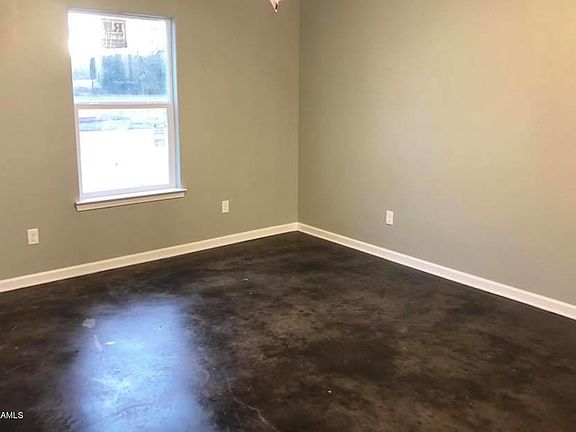 5th image of 1619 Dehart Dr #D