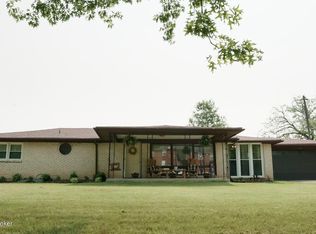 484 Raymond Rd, Shepherdsville, KY 40165