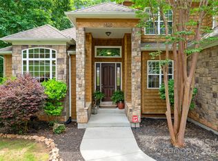 8820 Crosstimbers Dr, Charlotte, NC 28215
