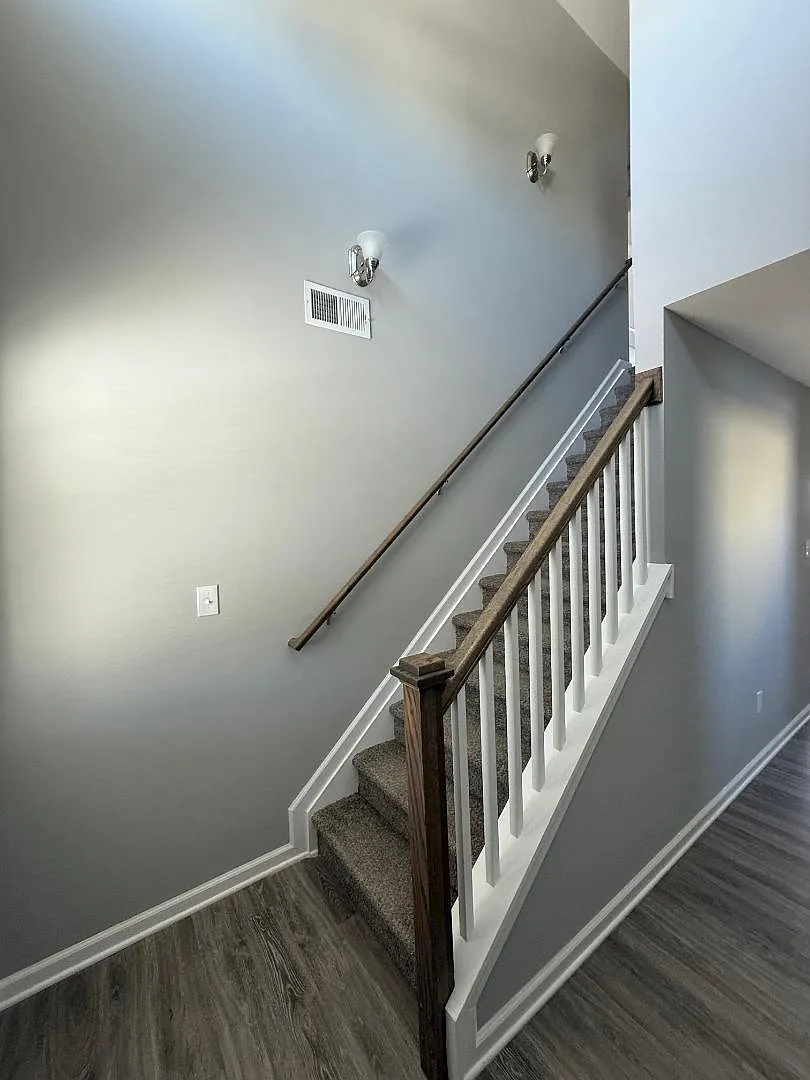 4 bed, 2.5 bath, 1695 sqft, $2,275 — Photo 2