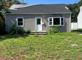 144 Monmouth Rd, Oakhurst, NJ 07755