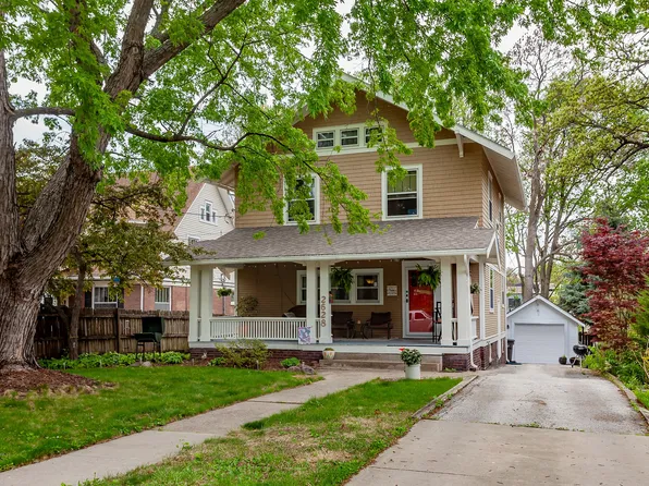 2628 High St, Des Moines, IA 50312