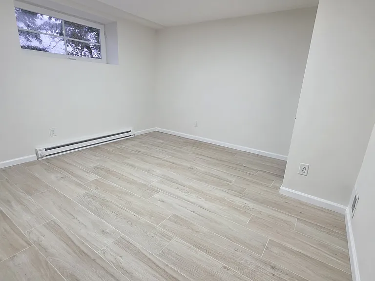 793 Olympia Blvd #1 — Photo 22