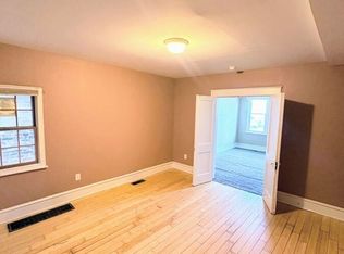 7126 State Rd, Philadelphia, PA 19135