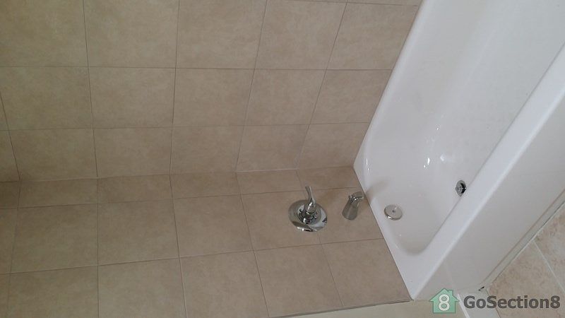 2nd image of 2757 Fenwick Ave