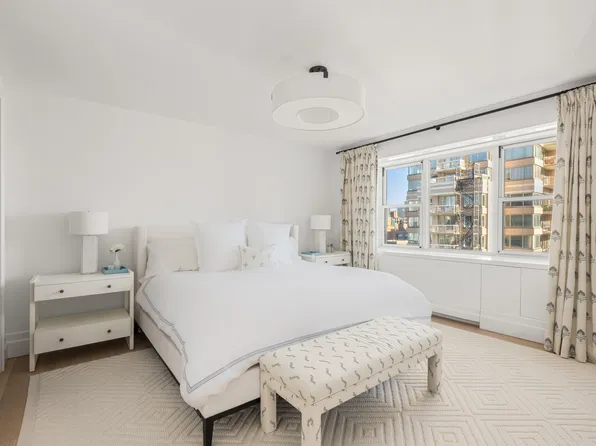 150 East 69th Street image 9 of 13