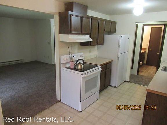 3rd image of 302 163rd Street Ct E APT 7