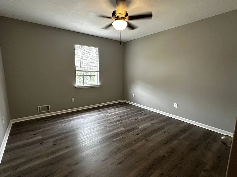 4565 Rockdale Ct — Photo 21