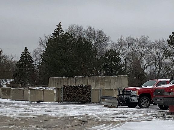 3rd image of 2601 E Lincoln Hwy