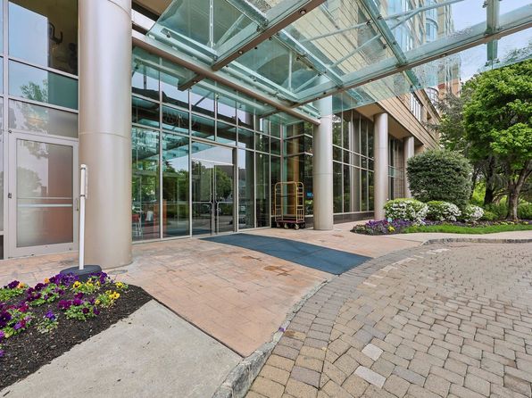 8100 River Rd APT 817