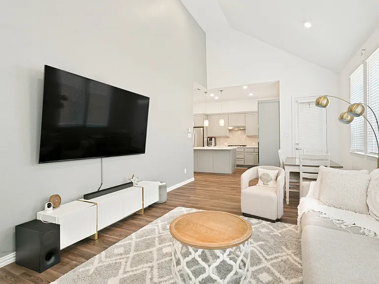 4265 Watson Way — Photo 15