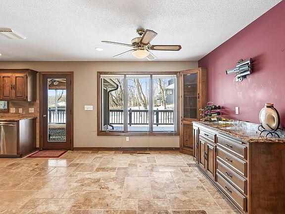 5th image of 4134 Red Oak Rdg