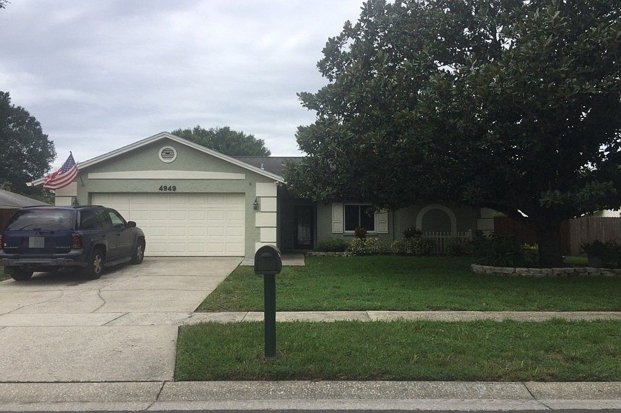 1st image of 4949 Pennsbury Dr