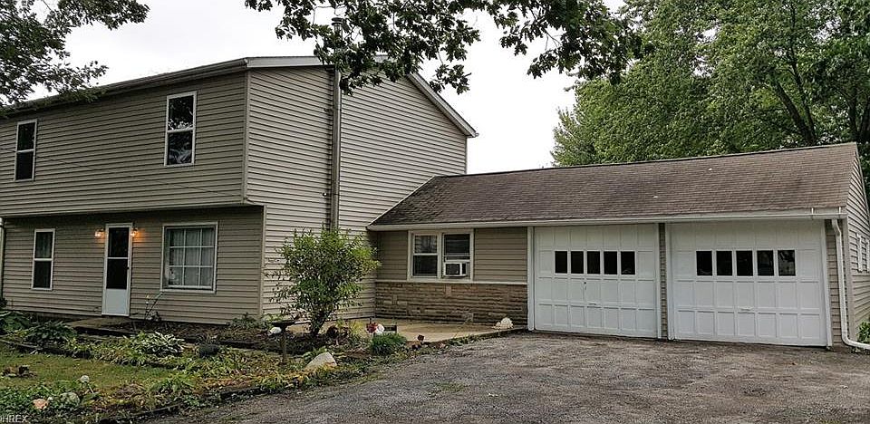 1st image of 12833 Saint James Dr