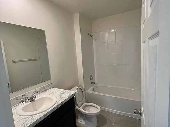 3rd image of 2481 SE Melaleuca Blvd
