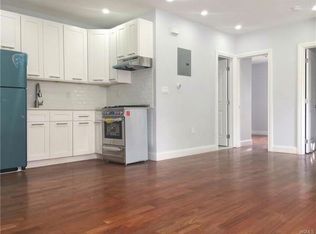 818 E 216th St, Bronx, NY 10467