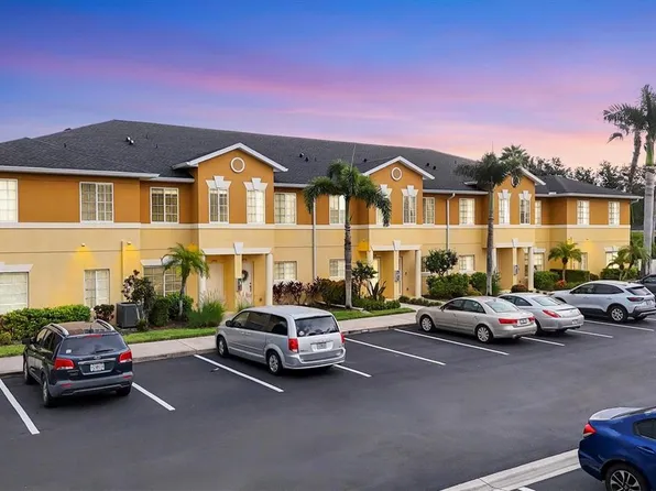 12950 Tigers Eye Dr, Venice, FL 34292
