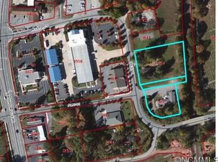 170 Rosscraggon Rd, Asheville, NC 28803