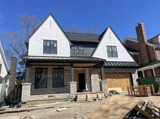 29 Tuttle Ave, Clarendon Hills, IL 60514