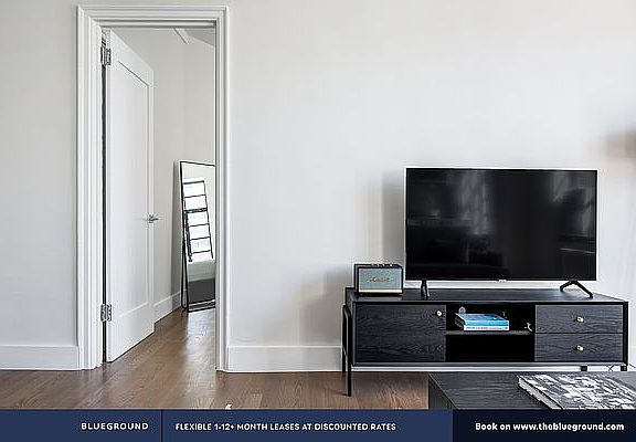 4th image of 10 Sheridan Sq APT 4A