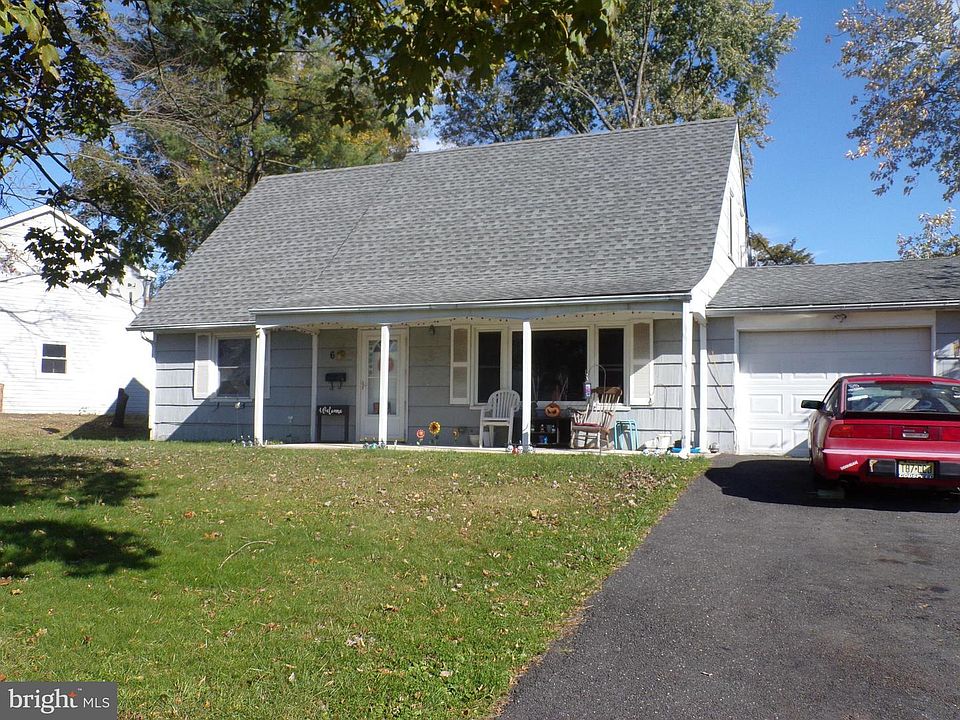 2nd image of 6 Hancock Ln