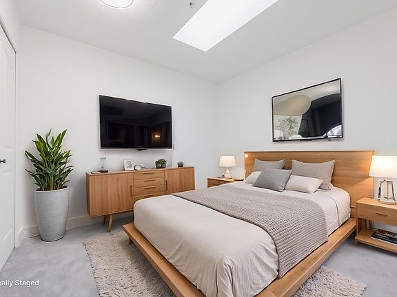 5th image of 22356 McIntosh Ave #209