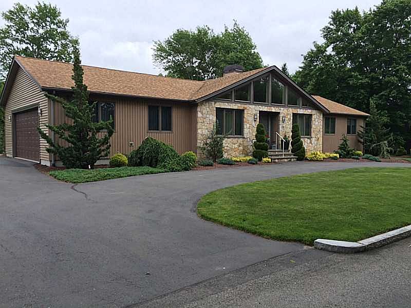 226 Angell Rd, Lincoln, RI 02865 Zillow