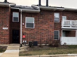 2356 S Goebbert Rd APT 1066, Arlington Heights, IL 60005