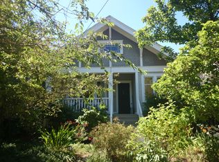 6221 Sycamore Ave NW, Seattle, WA 98107