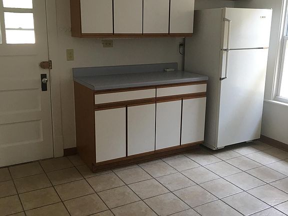 4th image of 5717 N McVicker Ave