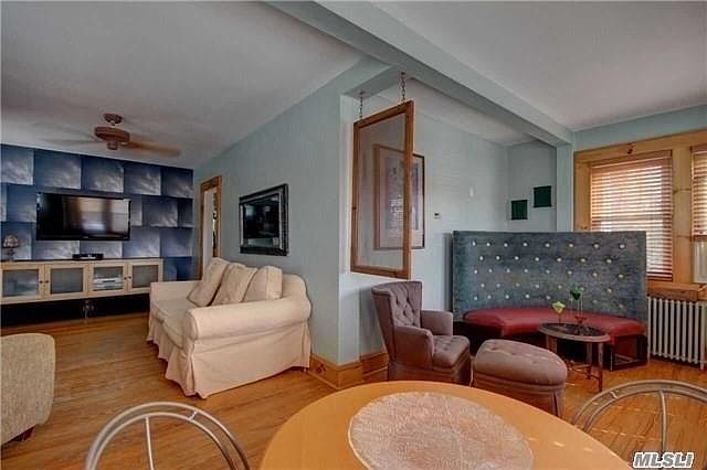 1st image of 104 Roosevelt Blvd