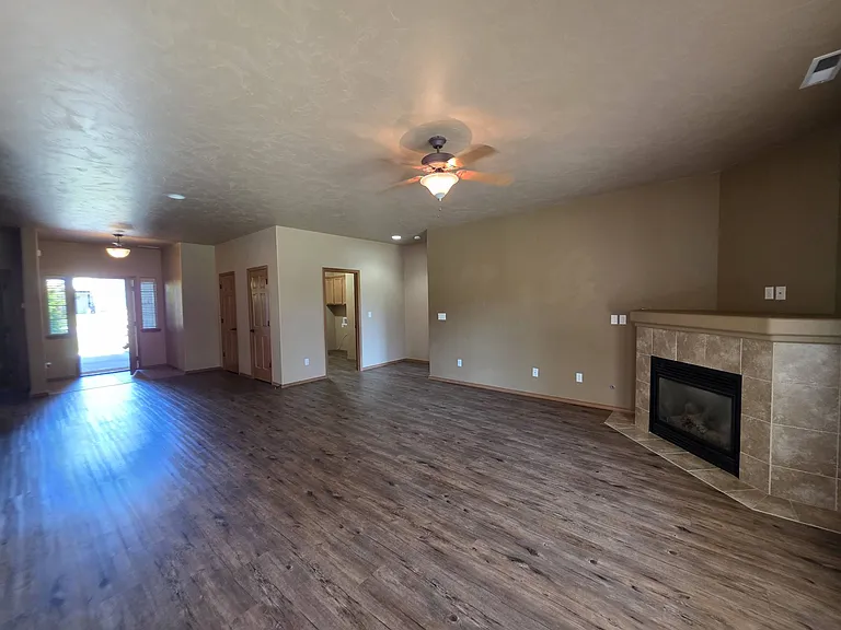 2300 Meridian Ave — Photo 11
