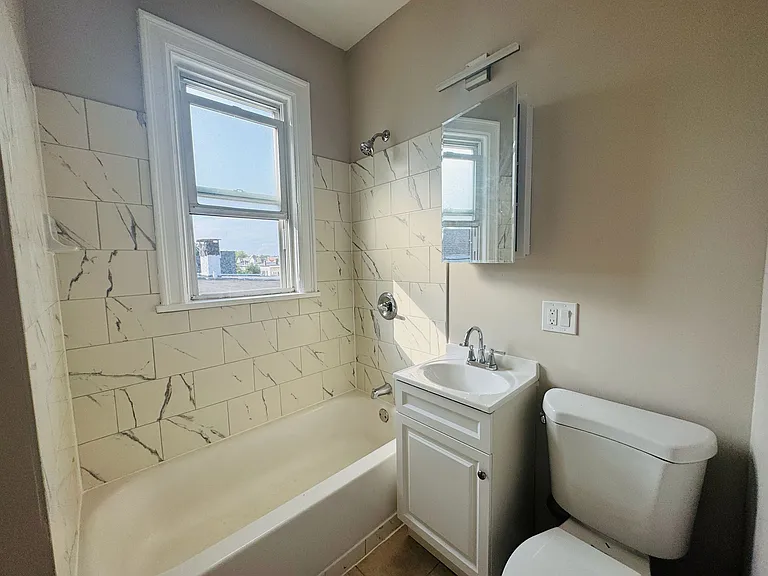 8 Sheffield St #37E — Photo 5