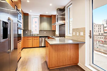 22 Renwick Street #5B image 1 of 6