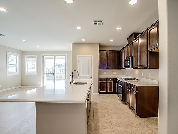 3rd image of 12249 Los Mares Ln