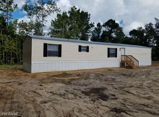 106 Albacore Rd, Bonneau, SC 29431
