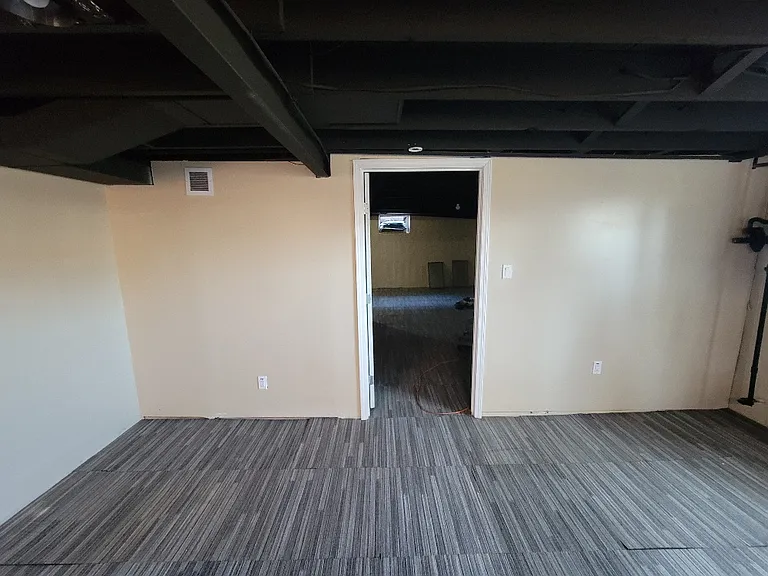 10640 Saint Stephen Ln — Photo 17