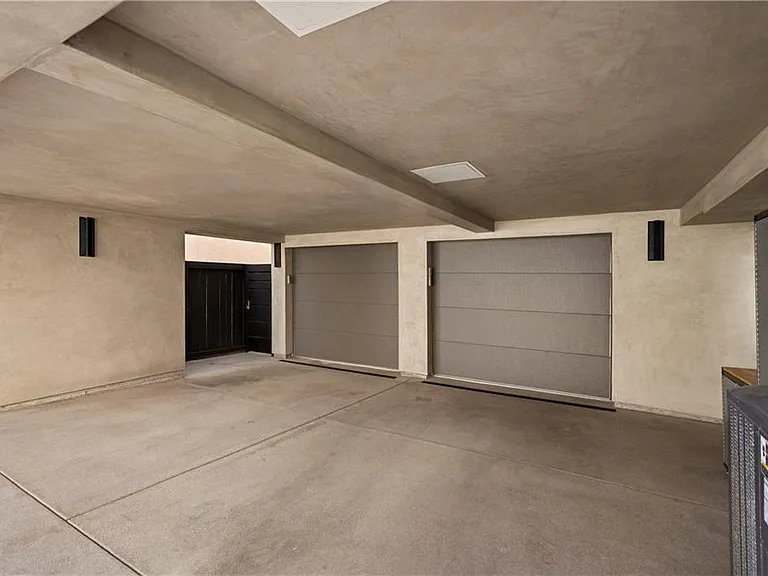 428 1/2 Fernleaf Ave — Photo 50