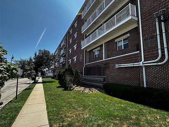 2nd image of 39 Union Street #201
