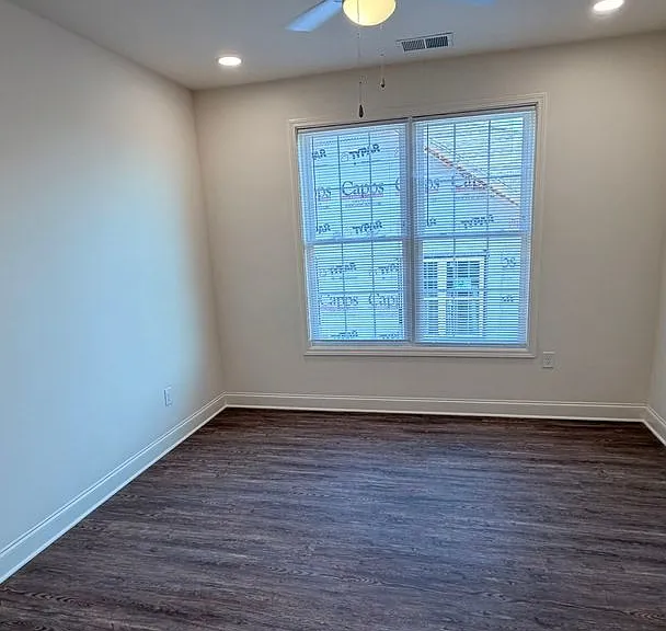 703 E Clay St — Photo 13