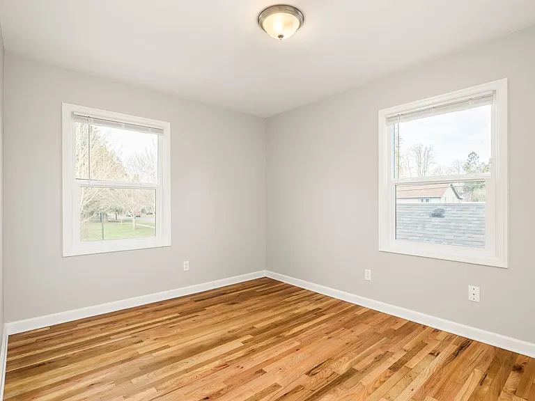Parkside Apartments — Photo 43