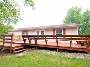 881 Ellis Ave, Baraboo, WI 53913