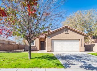 44047 Parkview Ln, Lancaster, CA 93535